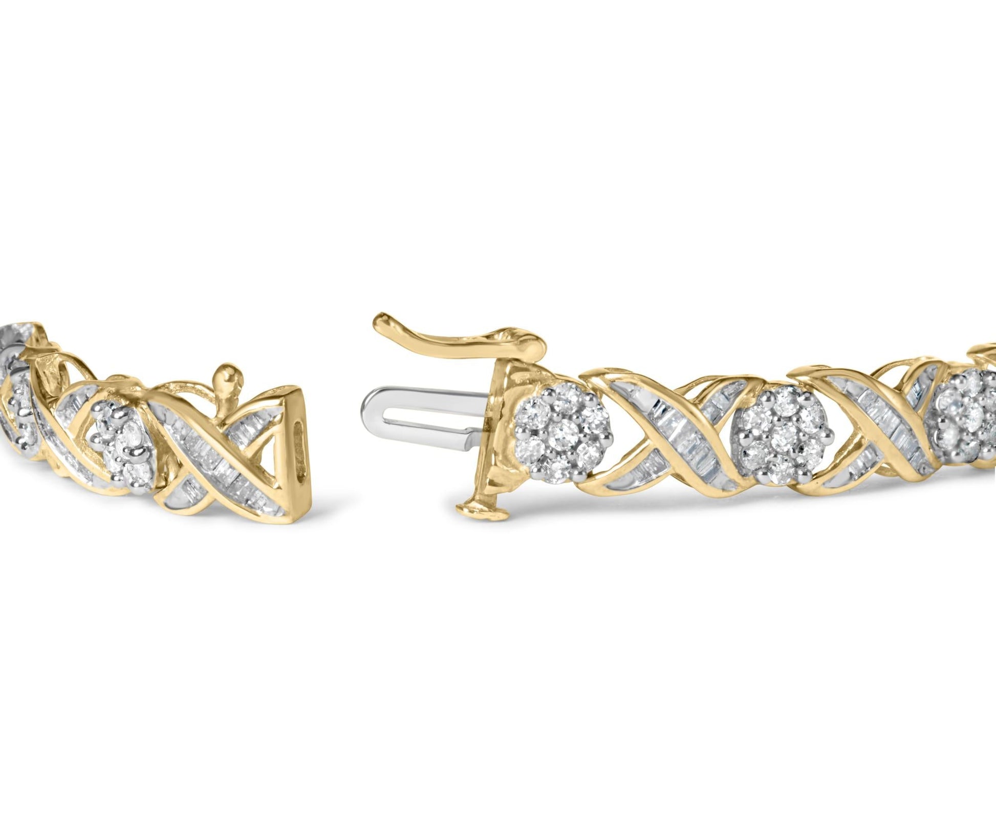 10K Yellow Gold 3.00 Cttw Round-Cut and Baguette-Cut Diamond ’XOXO’ Floral