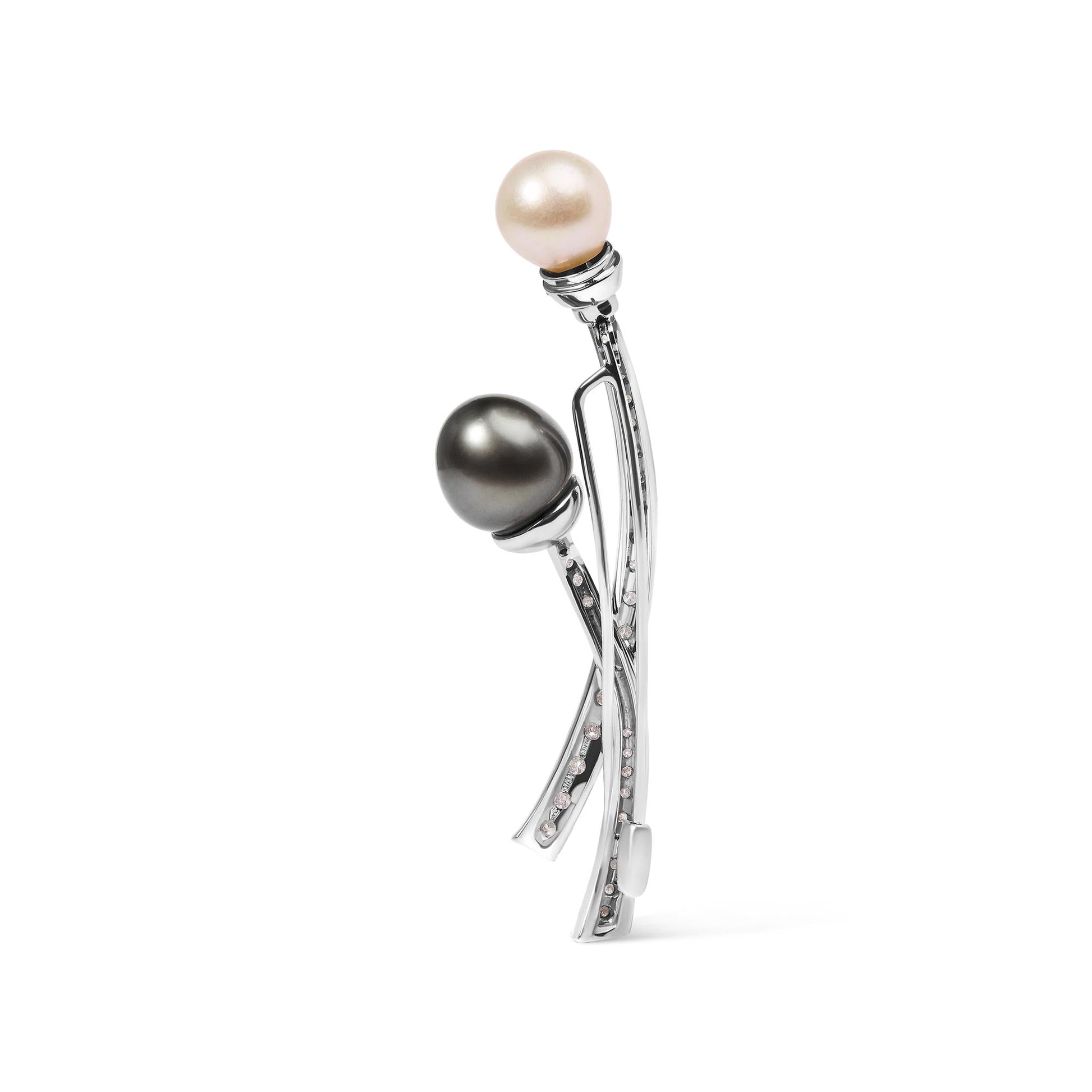 18K White Gold 3/5 Cttw Diamond and Cultured South Sea Black and White Pearl