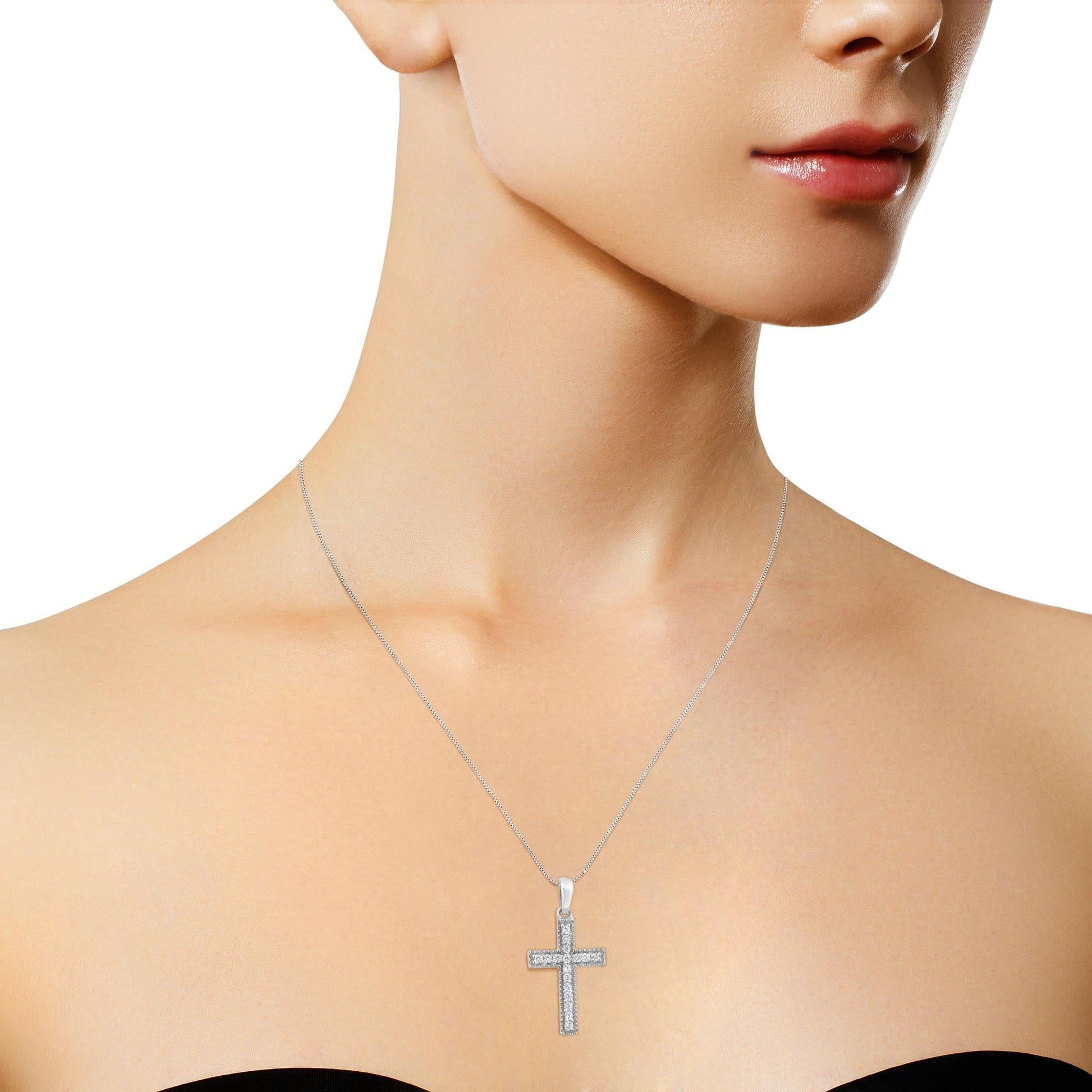 .925 Sterling Silver 1/7 cttw Diamond Cross 18’’ Pendant Necklace (I-J